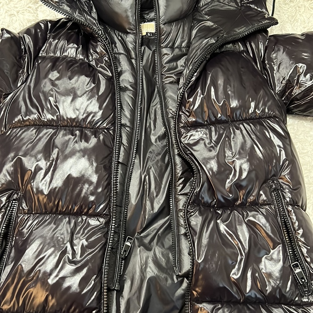 MICHAEL KORS High-Shine Puffer Long Jacket - Picture 7 of 12